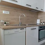 View ماكارسكا